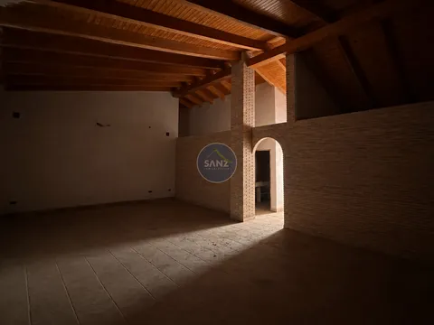 Haus 323 m² in l'Énova