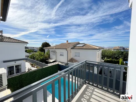 Casa 240 m² a Ogíjares