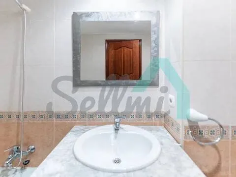 Piso de 77 m² en Oviedo