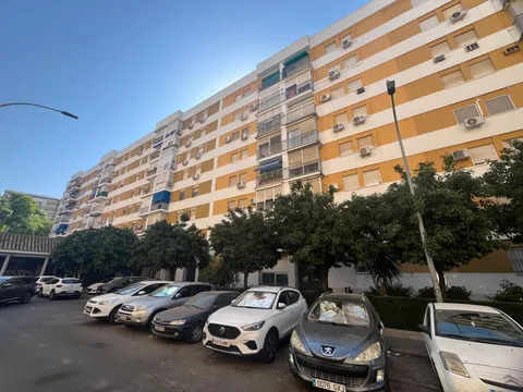 Wohnung 98 m² in Sevilla