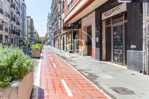 Pis de 74 m² a València
