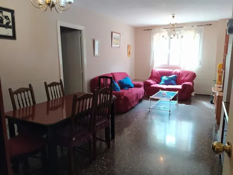Piso de 85 m² en Jaén