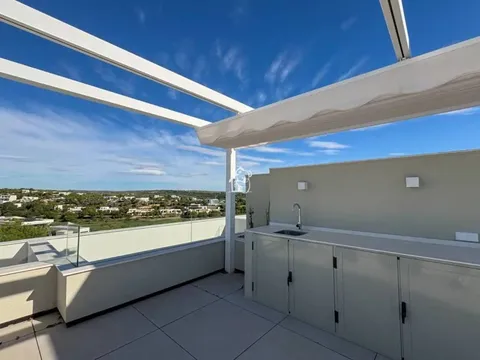 Pis de 360 m² a Oriola