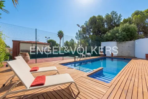 Casa de 400 m² a Xiva