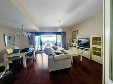 Pis de 195 m² a San Roque