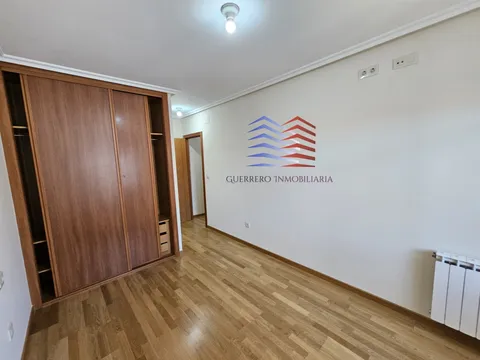Pis de 147 m² a Ourense