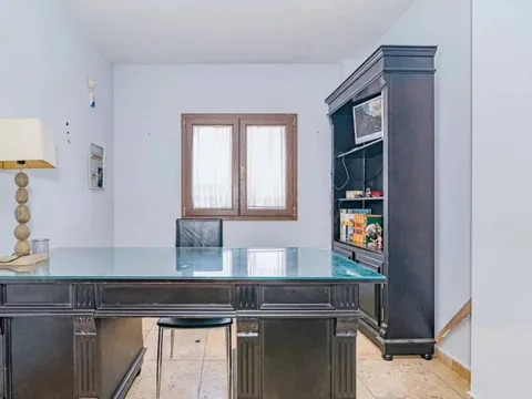 Casa de 350 m² a Las Gabias