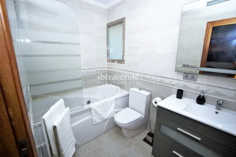 Haus 600 m² in Santa Eulària des Riu