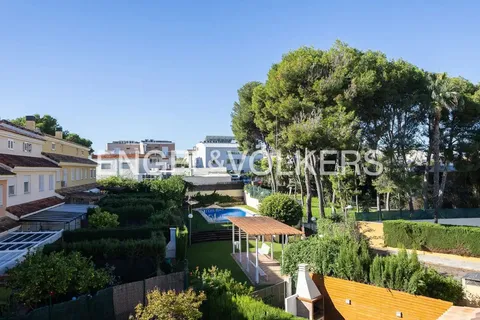Pis de 211 m² a Godella