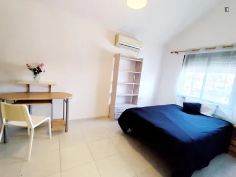 Habitació de lloguer, Dos Hermanas