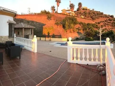 Casa de 160 m² a Sayalonga