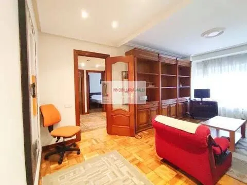 Pis de 95 m² a Oviedo