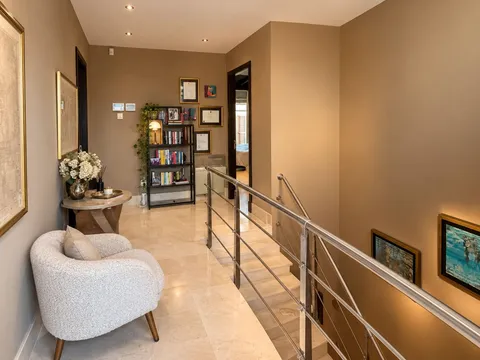 Appartement 330 m² à Luque