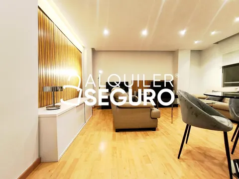 Pis de 77 m² a València