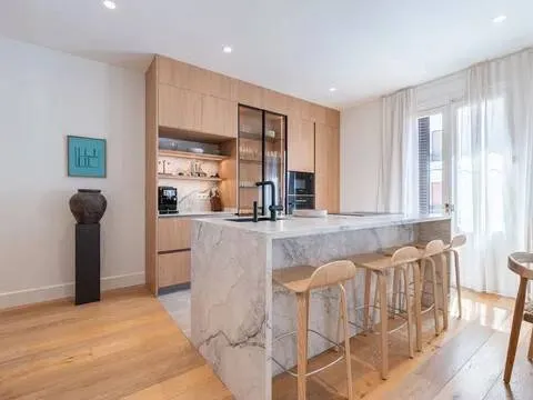 Wohnung 161 m² in Madrid