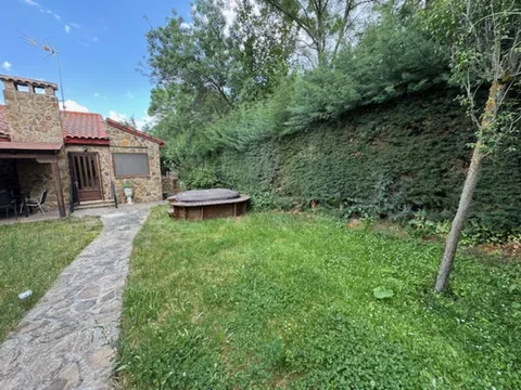 Pis de 80 m² a Garganta de los Montes (2/30)