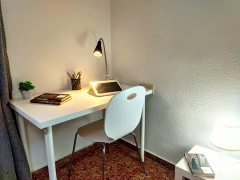 Habitació de lloguer, Burjassot