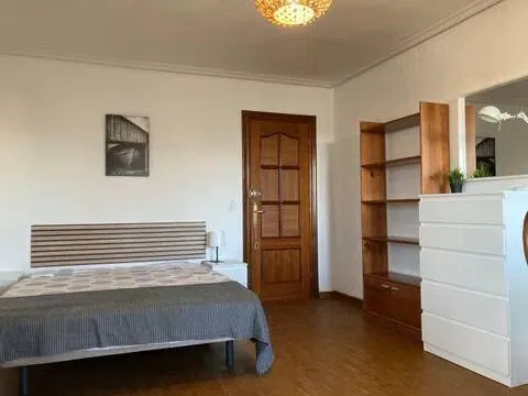 Room for rent, León (2/7)
