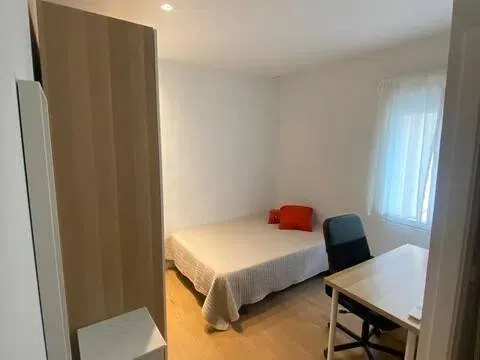 Кімната в оренду, Madrid