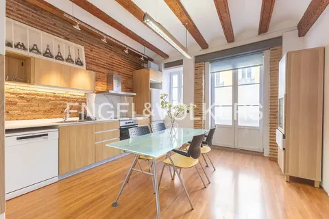 Wohnung 75 m² in Valencia