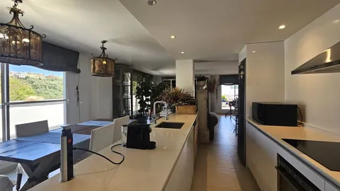 Pis de 200 m² a San Roque