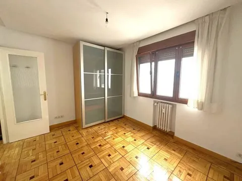 Pis de 90 m² a Oviedo