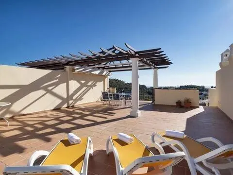 Wohnung 100 m² in Benahavís