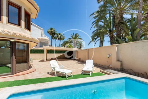 Casa de 260 m² a la Pobla de Farnals