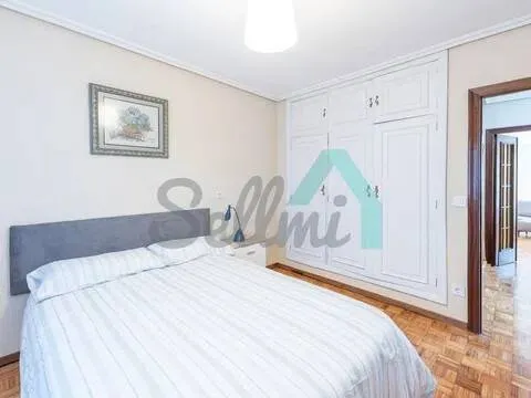 Pis de 68 m² a Oviedo
