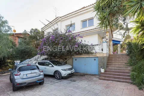 Casa de 434 m² a Castelldefels