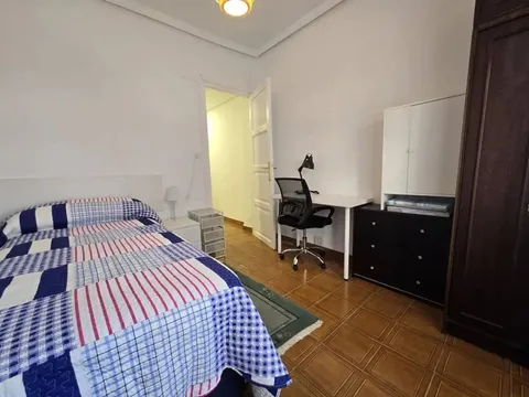 Pis de 80 m² a Logronyo