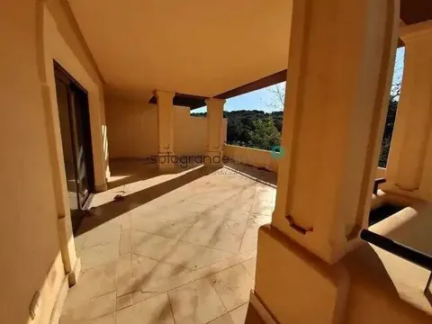 Appartement 260 m² à San Roque