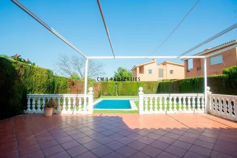 Casa de 239 m² a Paterna