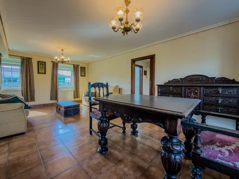 Casa de 226 m² a Camargo