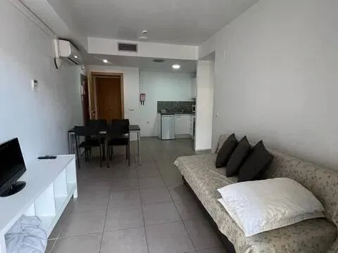 Pis de 39 m² a Lloret de Mar (2/24)