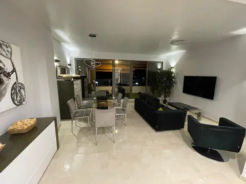 Pis de 131 m² a València