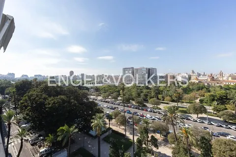 Pis de 163 m² a València
