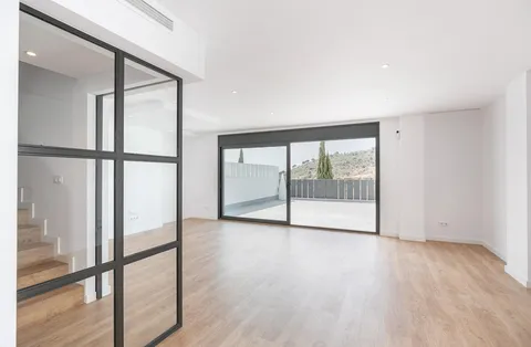 Appartamento 344 m² a Tiana