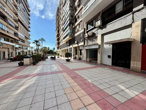Pis de 80 m² a Alacant