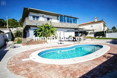 Maison 411 m² à Torrent