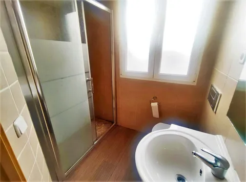 Wohnung 72 m² in Madrid