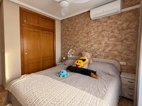 Casa de 85 m² a Oriola