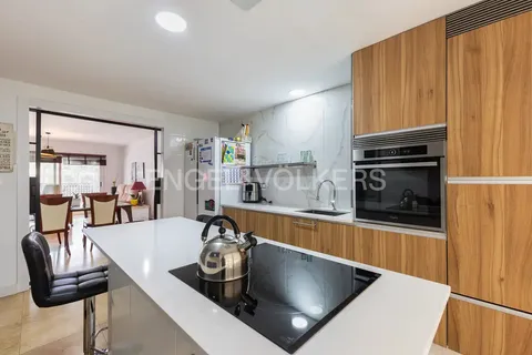 House 230 m² in Chiva