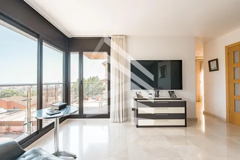 Haus 228 m² in Sant Just Desvern
