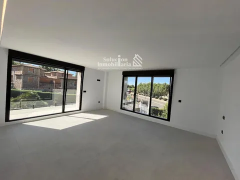 Maison 500 m² à Villamayor