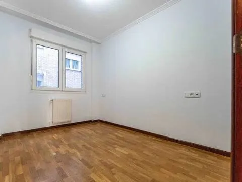 Wohnung 96 m² in Gijón / Xixón
