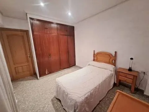 Wohnung 113 m² in Valencia