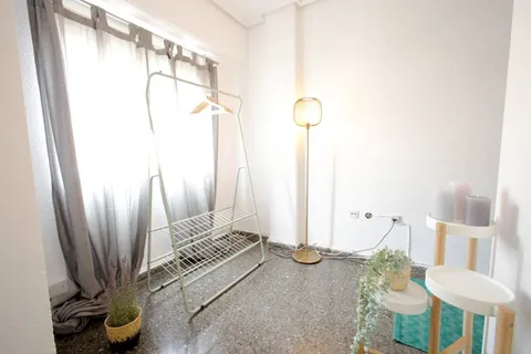 Chambre à louer, Valence