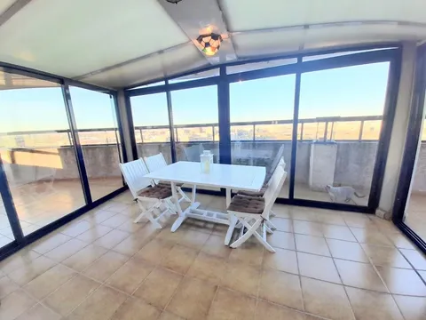 Pis de 85 m² a València