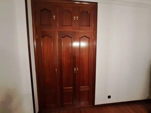 Casa de 494 m² a Teo